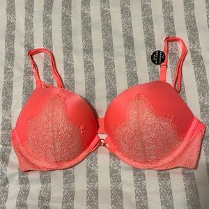 Brand New Victoria’s Secret Bombshell Bra